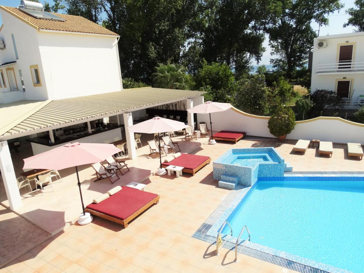 Oasis Beach Club Kávos Extérieur photo