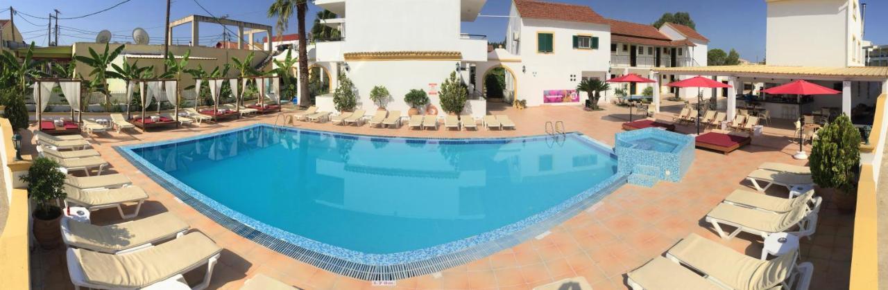 Oasis Beach Club Kávos Extérieur photo