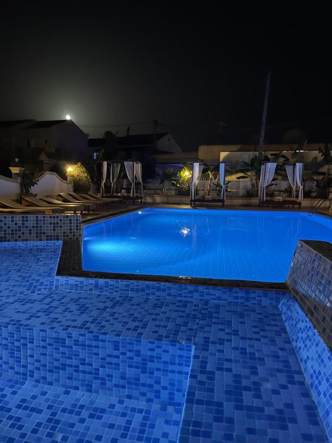 Oasis Beach Club Kávos Extérieur photo